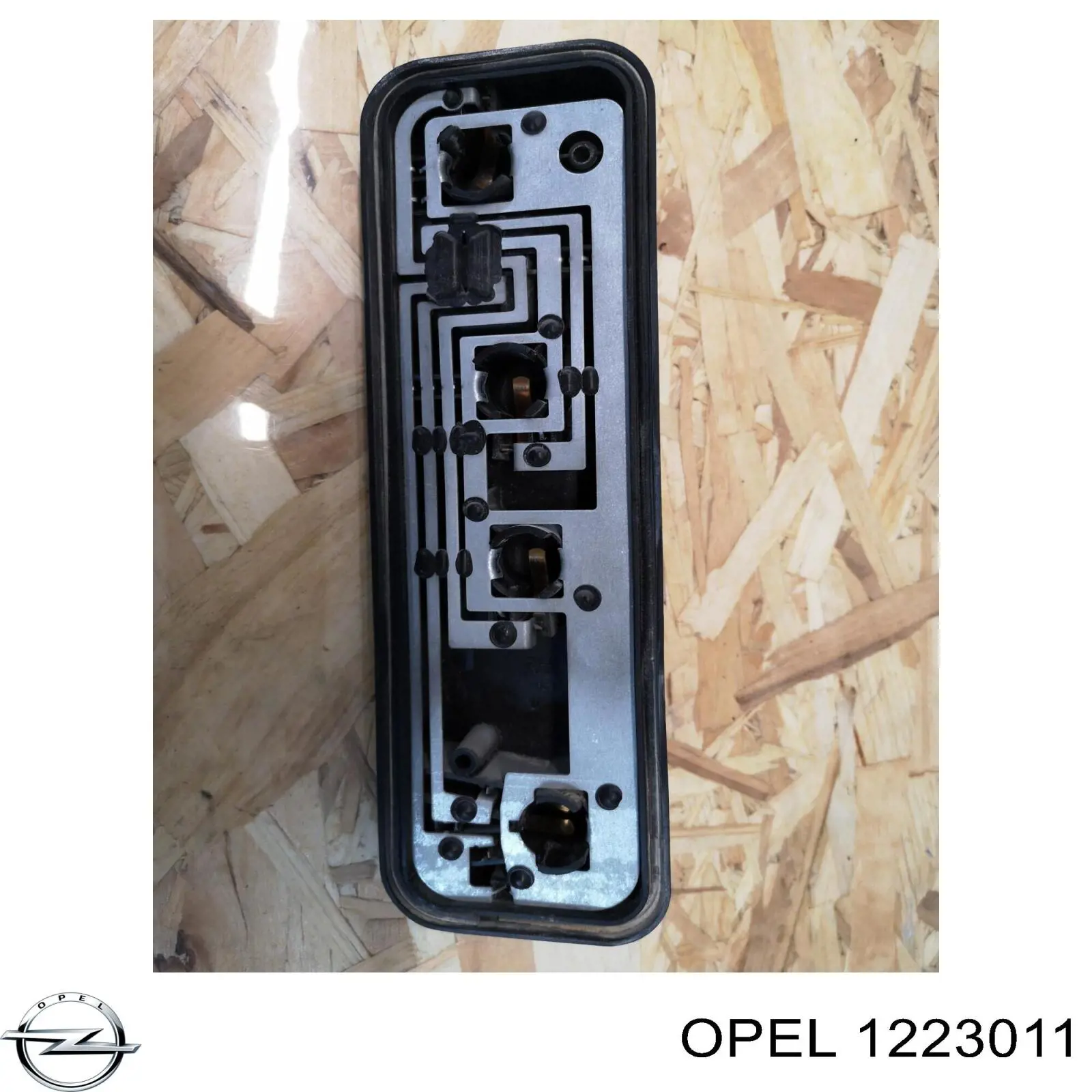 1223011 Opel Задня ліва фара