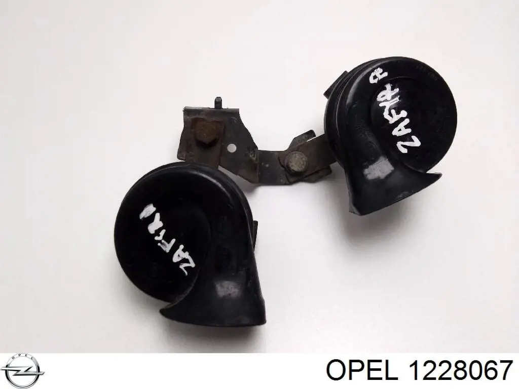  1228067 Opel