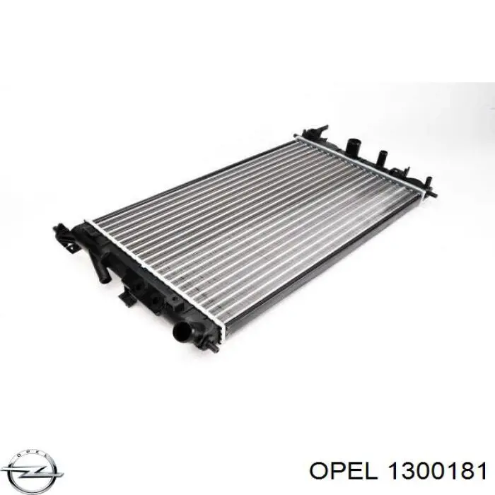 1300181 Opel радіатор охолодження двигуна
