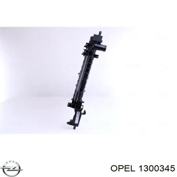 1300345 Opel Радіатор охолодження двигуна