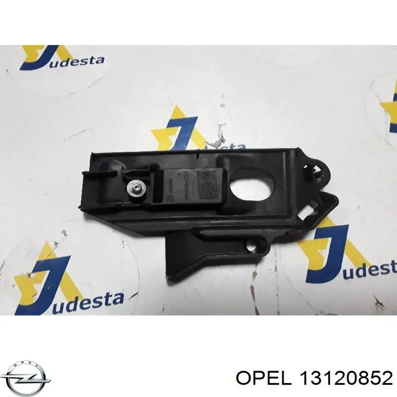 Купити 13120852 Opel Направляюча переднього бампера, ліва