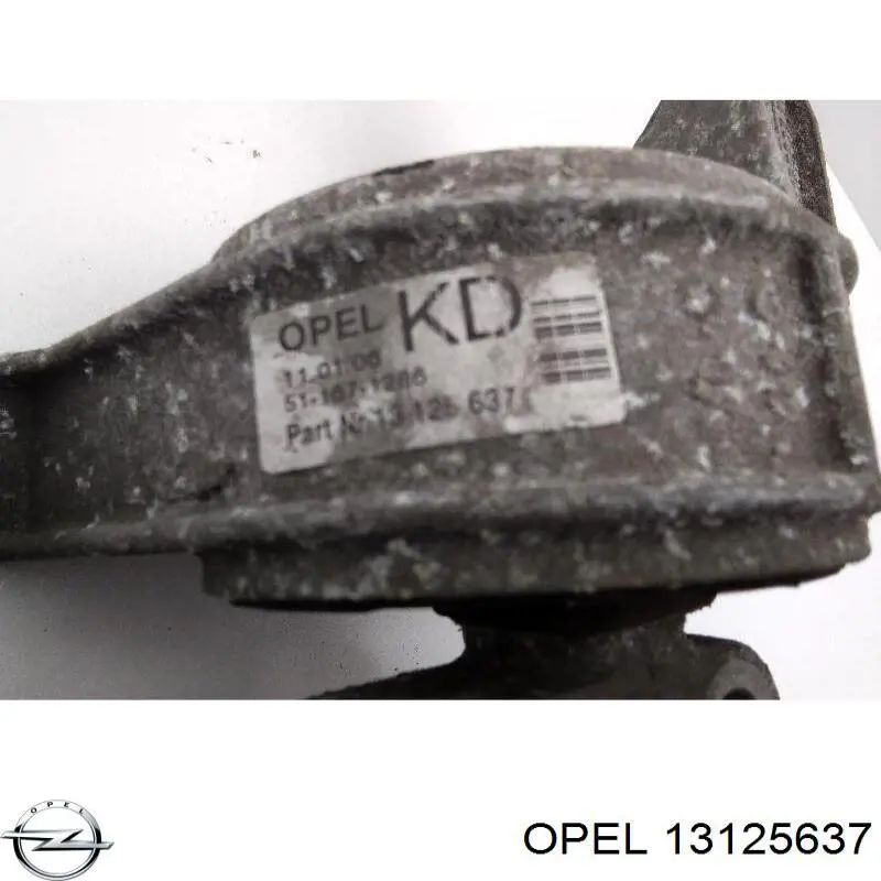 Права опора двигуна Opel 13125637