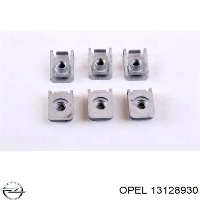 Радіатор 13128930 Opel