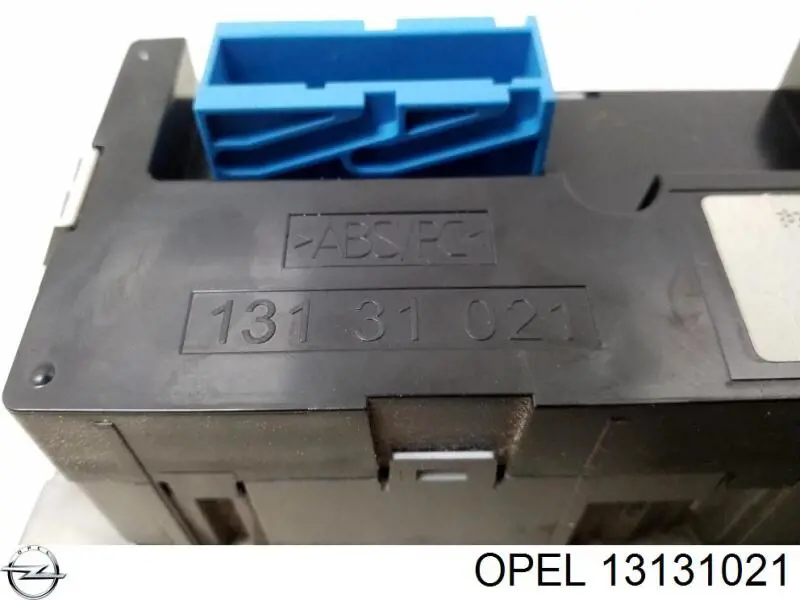 13131021 Opel 
