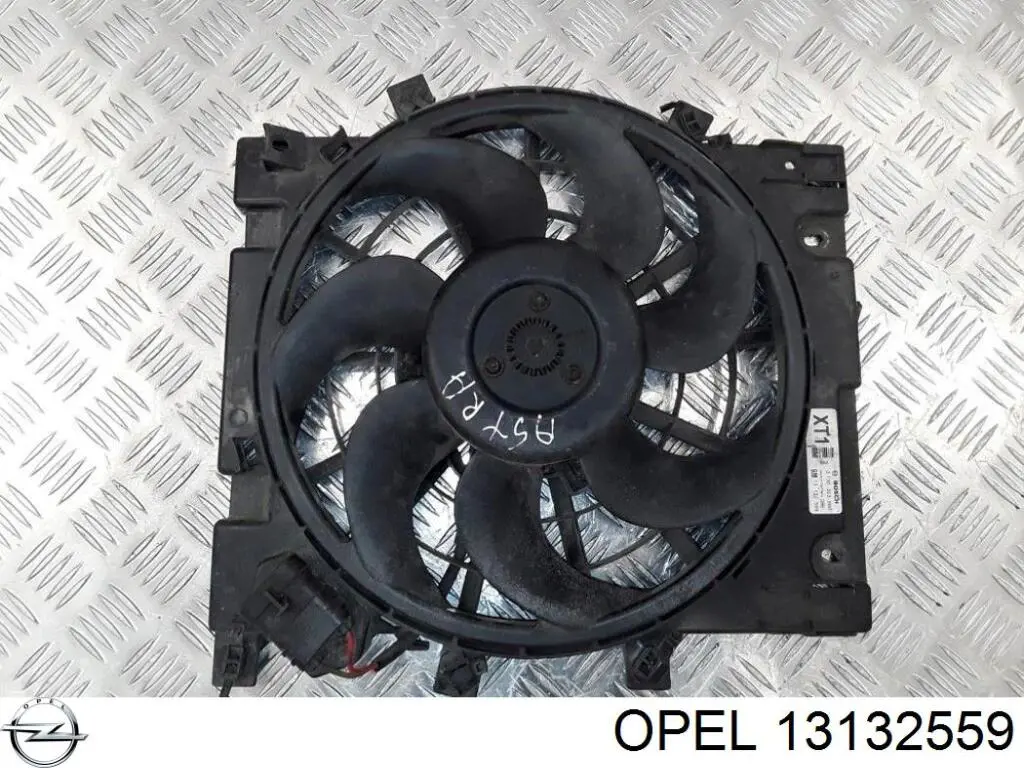 Купити 13132559 Opel Електровентилятор охолодження в зборі (двигун + крильчатка)