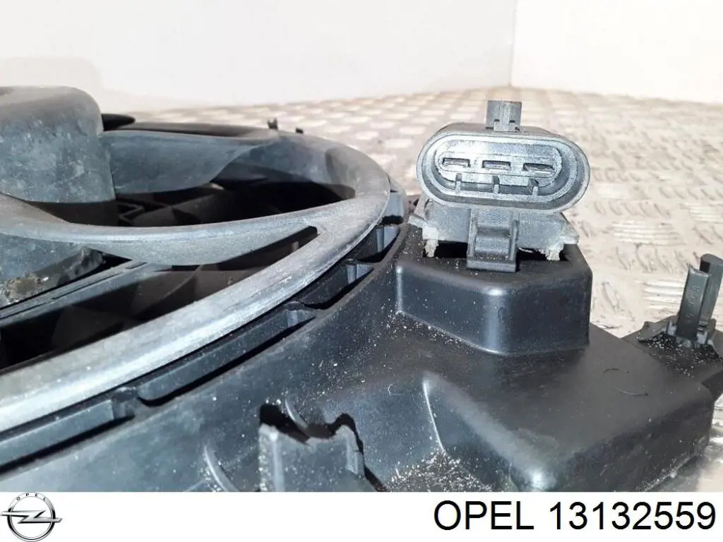 Вентилятор радіатора Opel 13132559 ціна, від 56.43 USD
