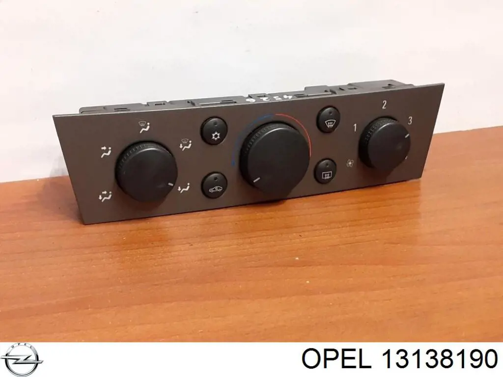 Купити 6822041 Opel Блок управління пічкою