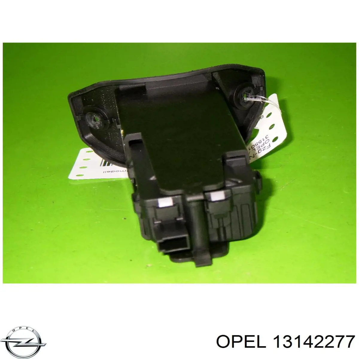 Замок відкривання лючка бензобаку Opel 13142277 ціна, від 8.47 USD