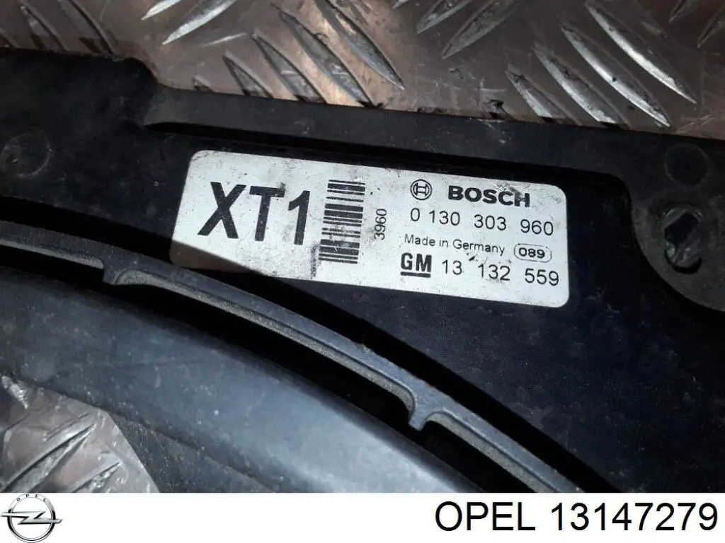 Вентилятор охолодження радіатора 13147279 Opel