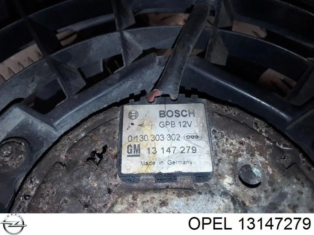 Вентилятор охолодження Opel 13147279