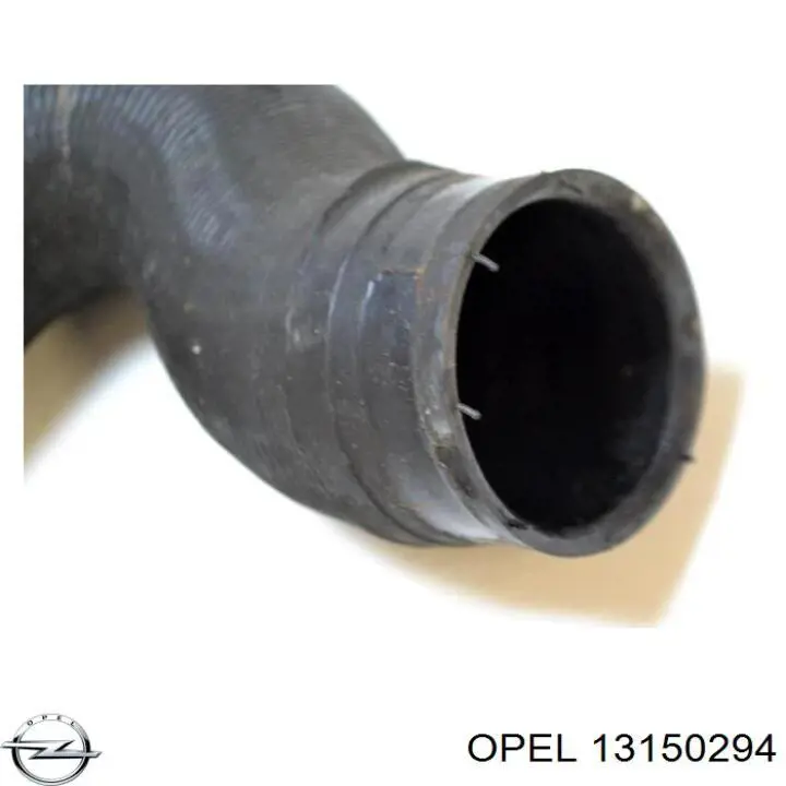 Патрубок системи охолодження Opel 13150294