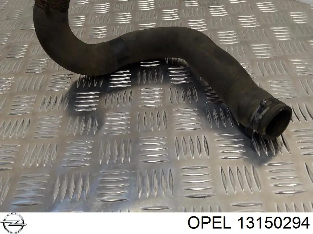 Шланг/патрубок радіатора охолодження, верхній Opel 13150294 ціна, від 10.41 USD