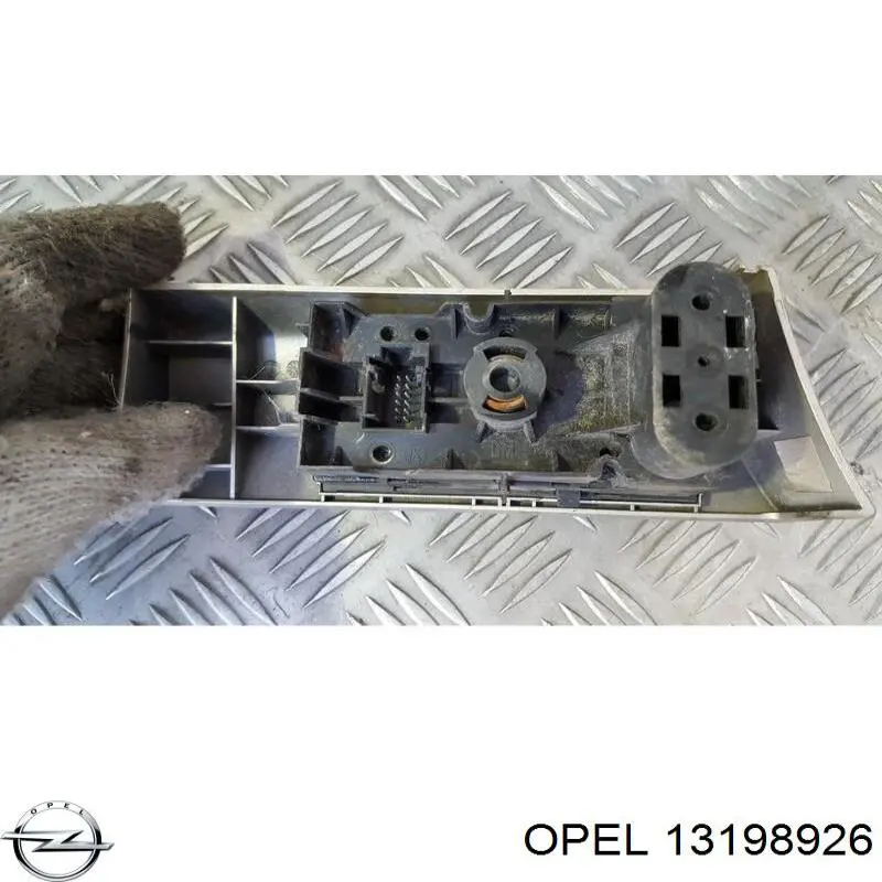 Купити 13198926 Opel 