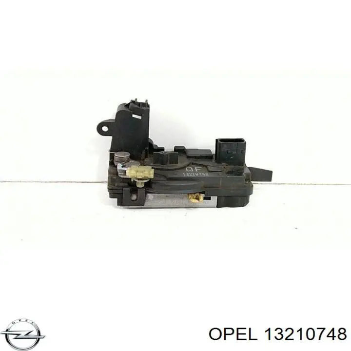 0133233 Opel Замок водійських дверей
