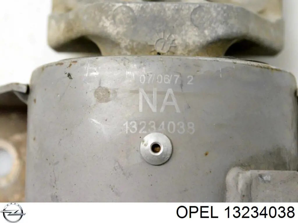 Купити 5684203 Opel Подушка двигуна передня