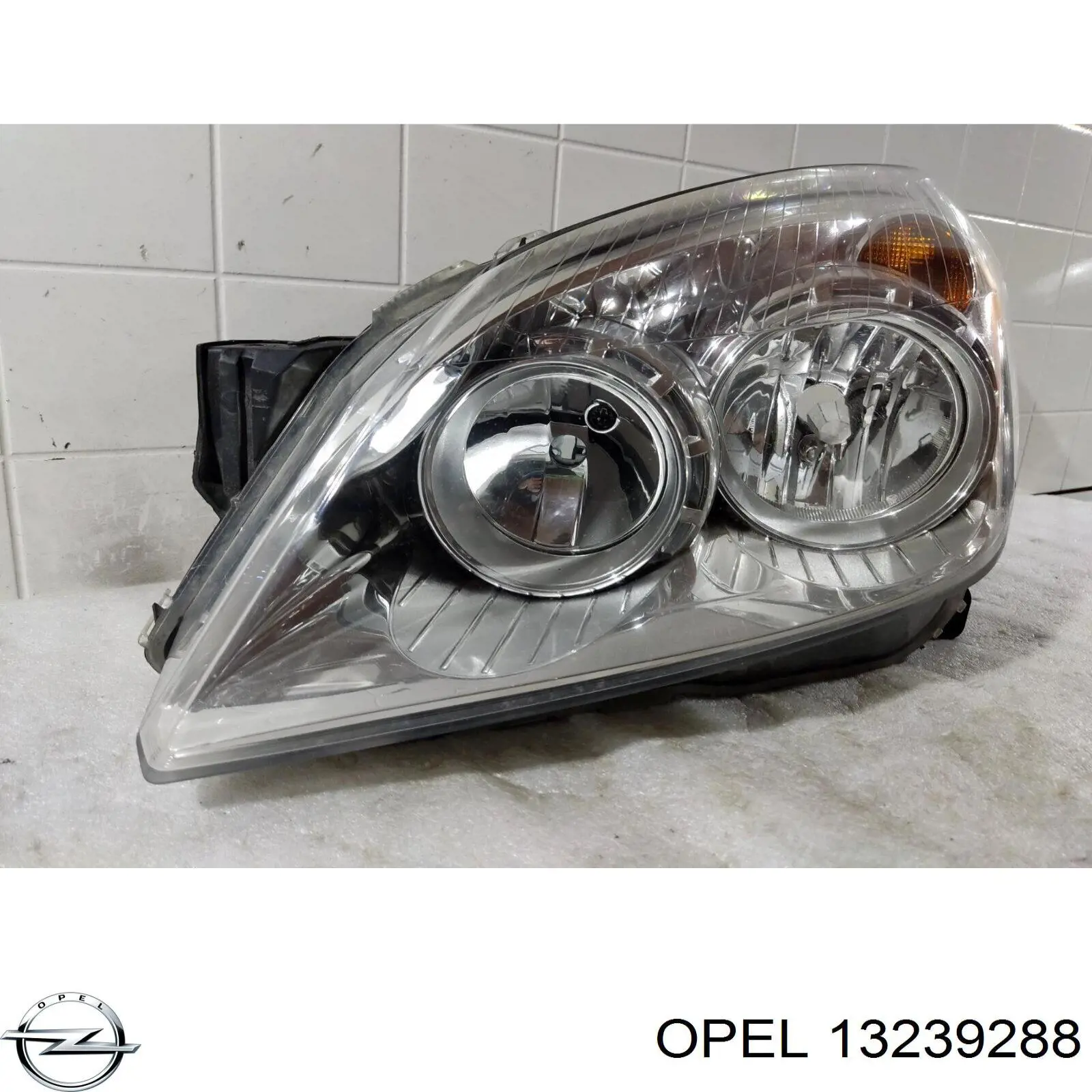 Фари Opel 13239288 ціна, від 114.85 USD