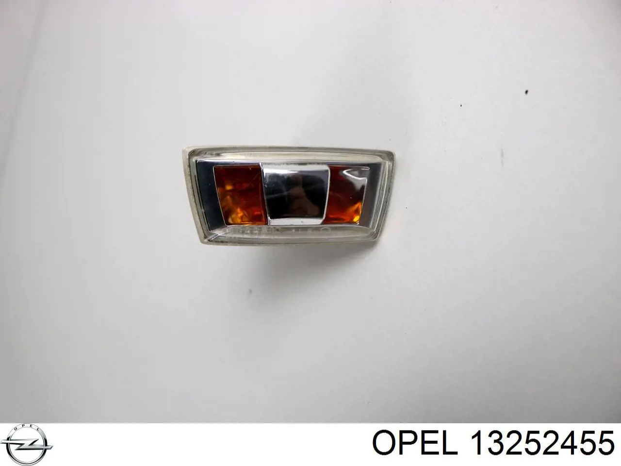 13252455 Opel повторювач повороту на крилі, лівий