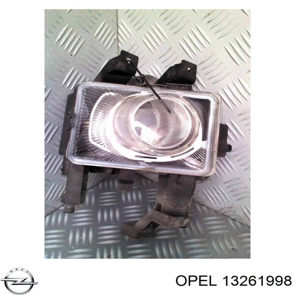 Туманка права Opel 13261998 ціна, від 38.39 USD