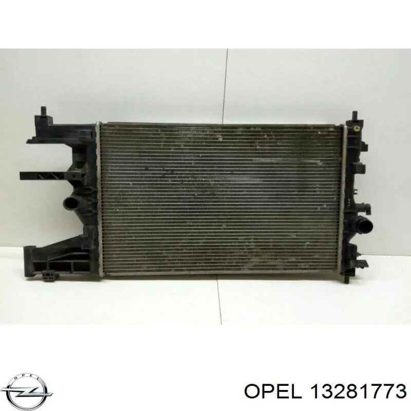 Радіатор основний Opel 13281773 ціна, від 74.61 USD