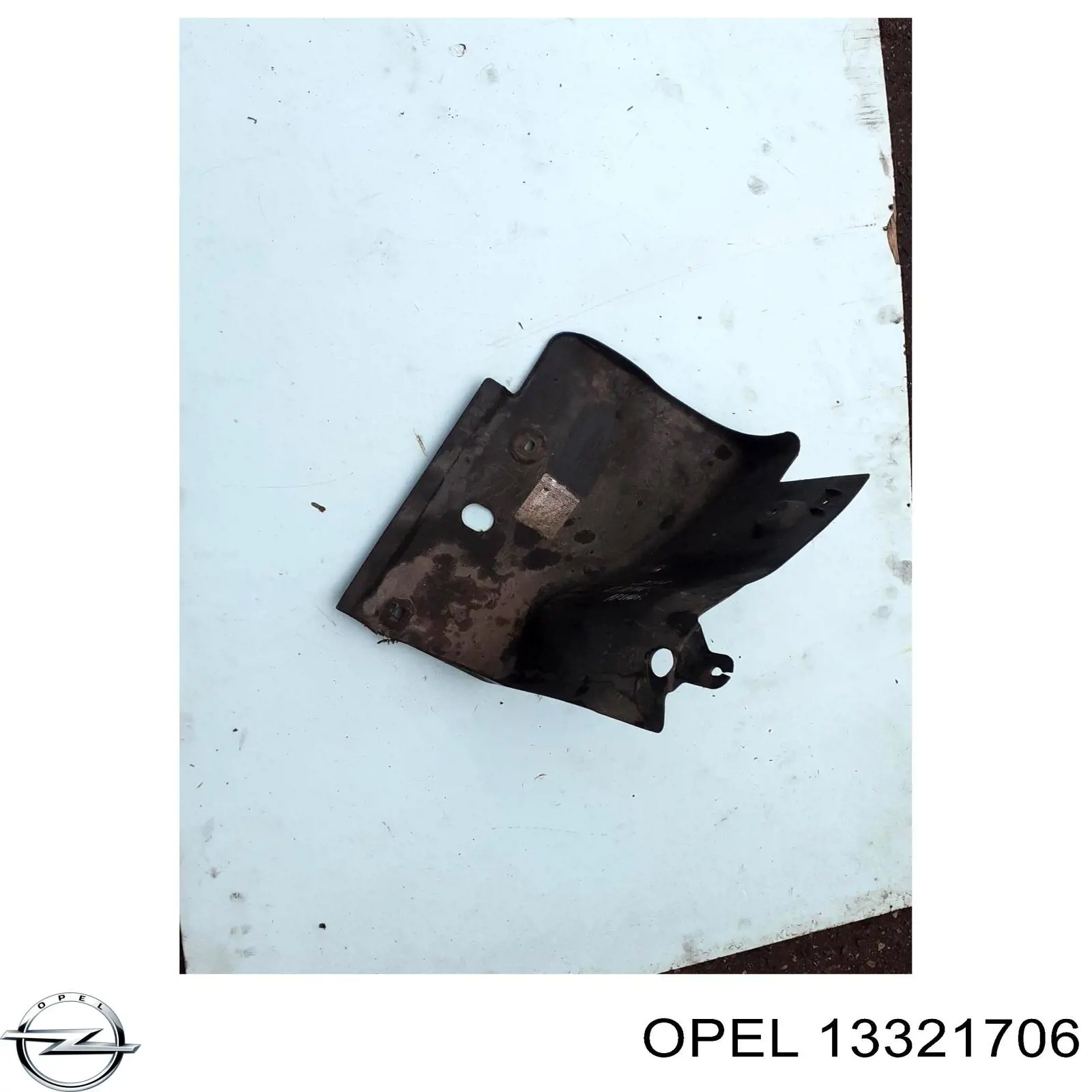Панель бризковика (лонжерону) моторного відсіку, права Opel 13321706 ціна, від 26.11 USD