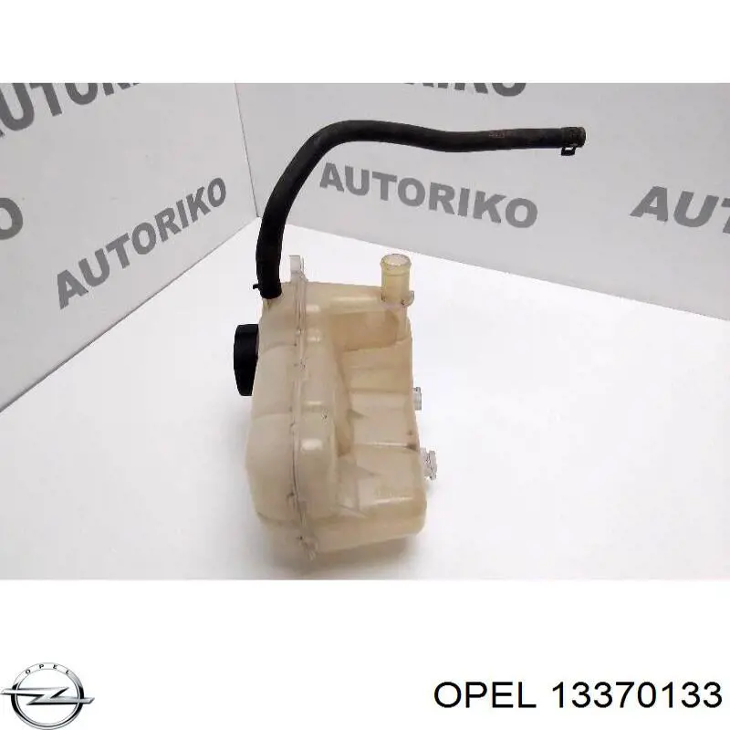 Бачок системи охолодження 13370133 Opel
