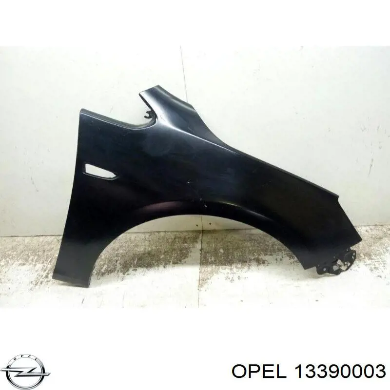 Переднє праве крило Opel 1100031