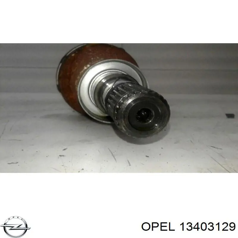 Купити 13403129 Opel Піввісь права