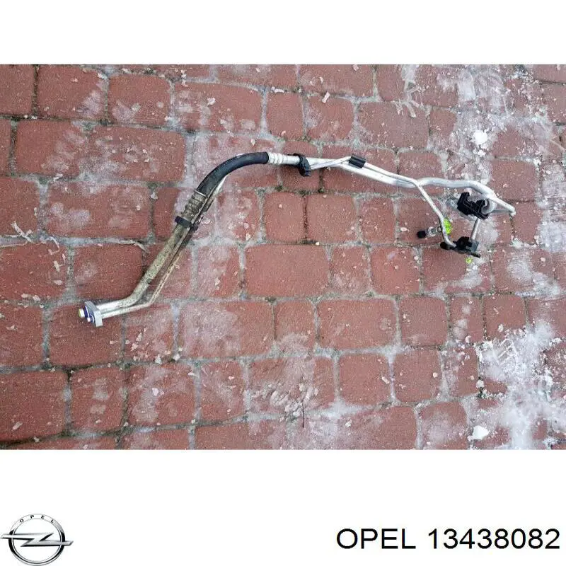 Шланг кондиціонера, від радіатора до випарника Opel 13438082