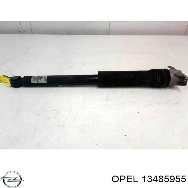 Купити RC05887 Raiso Опора амортизатора заднього