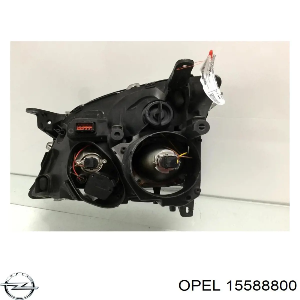 Фара права 15588800 Opel