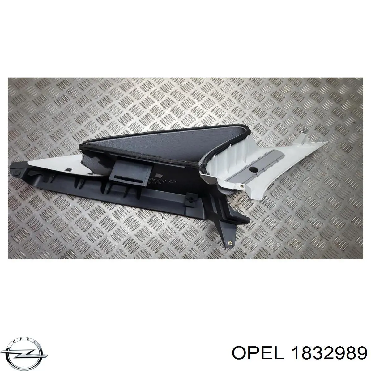  1832989 Opel