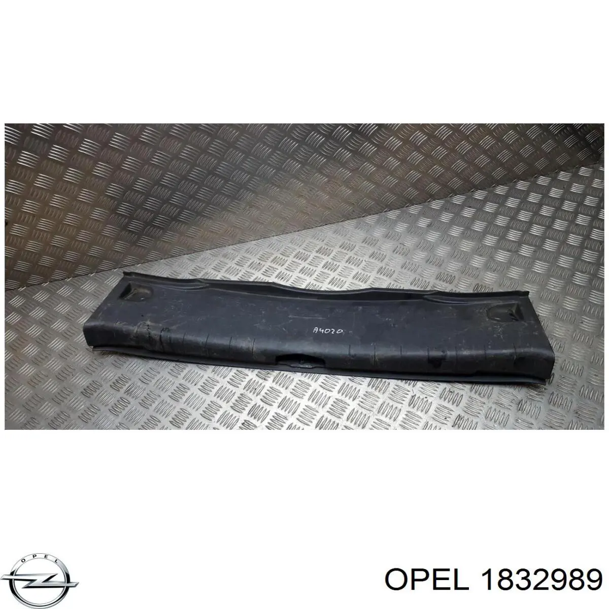 1832989 Opel 