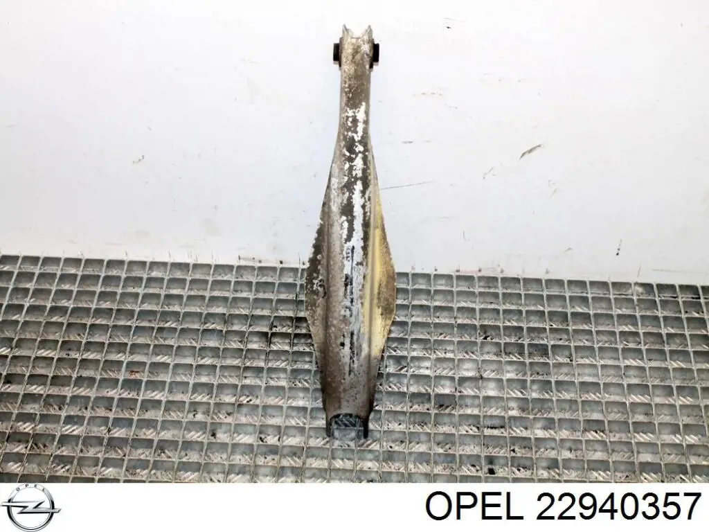 Купити 22940357 Opel Важіль задньої підвіски верхній, лівий
