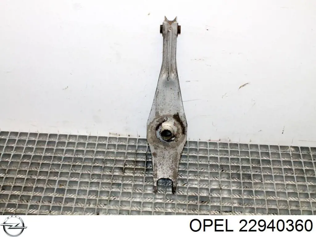 22940360 Opel важіль задньої підвіски нижній, лівий/правий
