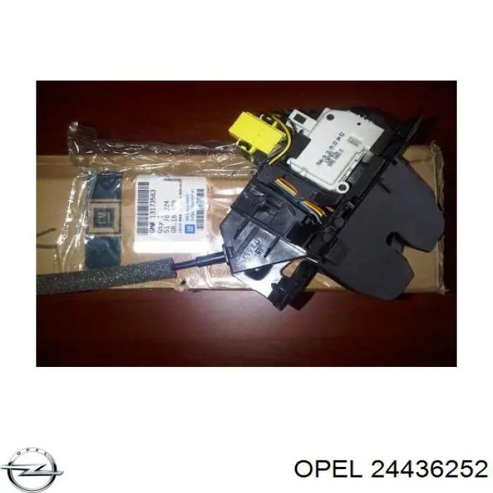 24436252 Opel Замок п'ятих дверей