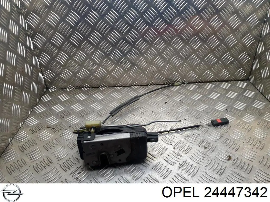 Замок передньої двері, лівої Opel 24447342 ціна, від 8.31 USD