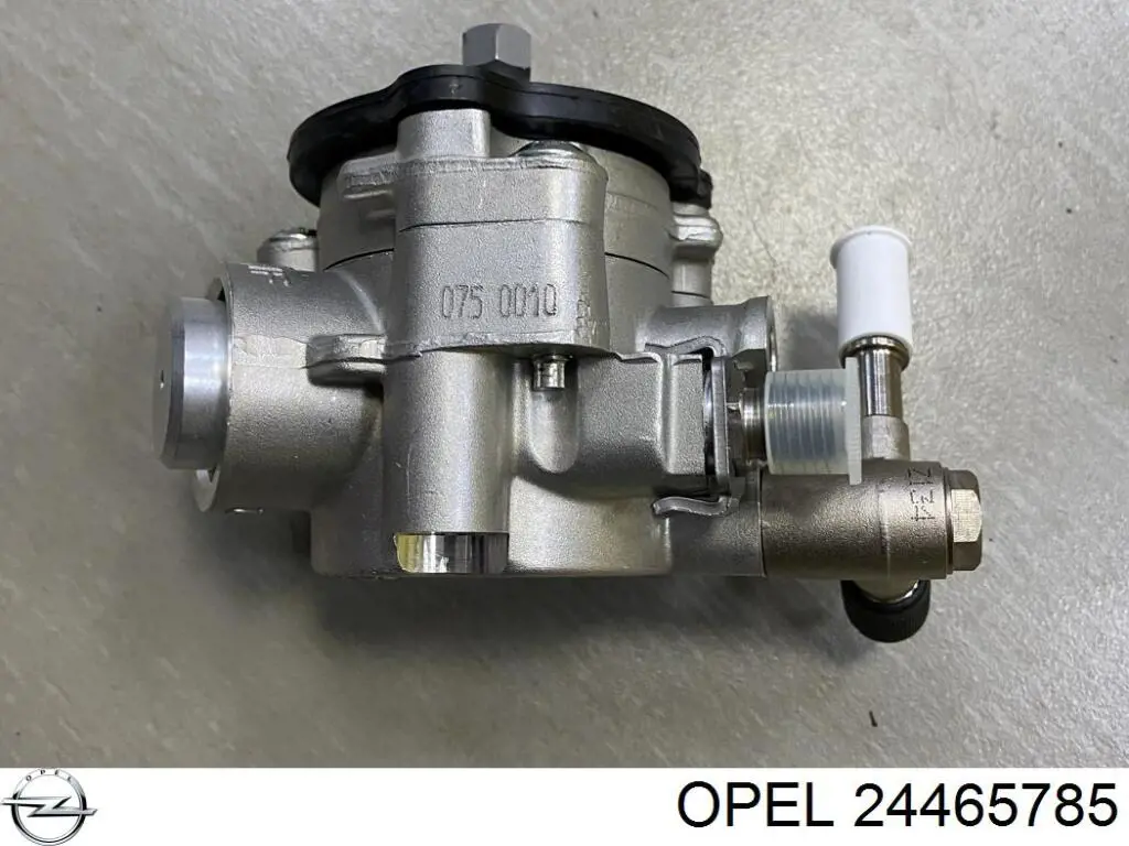 Насос паливний високого тиску Opel 24465785 ціна, від 18.52 USD