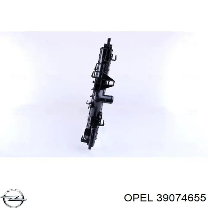 Купити 39074655 Opel Радіатор двигуна