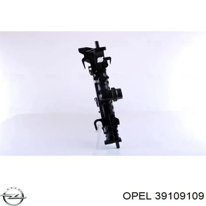 39109109 Opel Радіатор охолодження двигуна