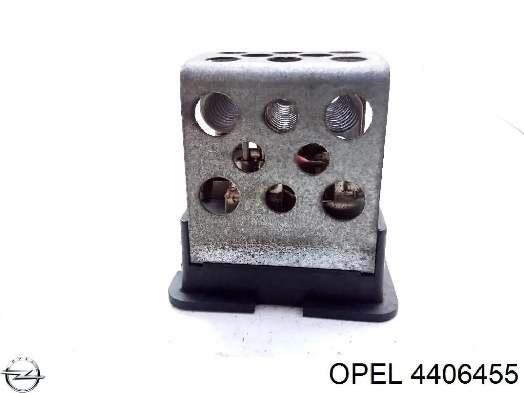 Датчик рівня води паливного фільтра Opel 4406455 ціна, від 19.12 USD