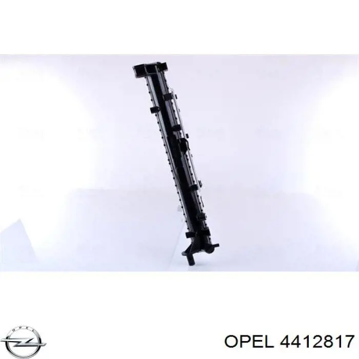 4412817 Opel радіатор охолодження двигуна