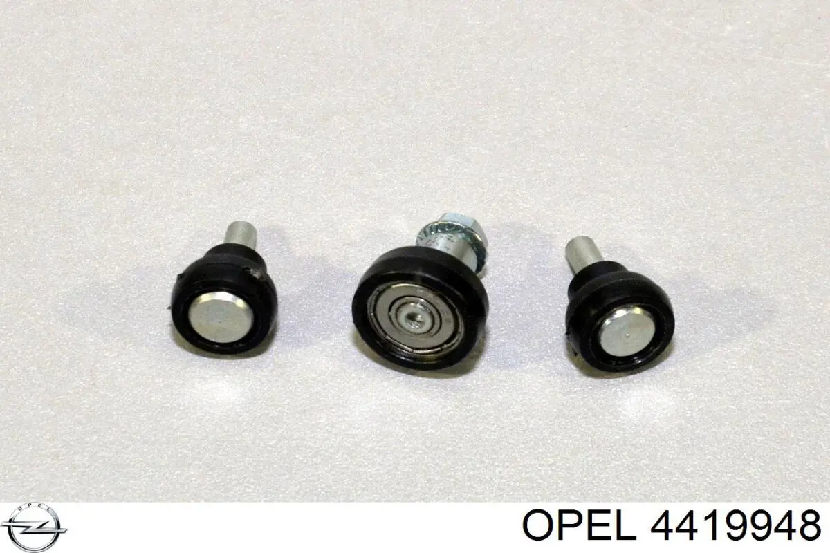 Ремкомплект переднього супорту 93167549 Opel