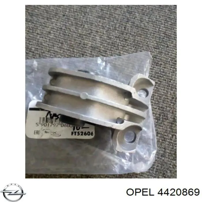 4420869 Opel Задня подушка двигуна