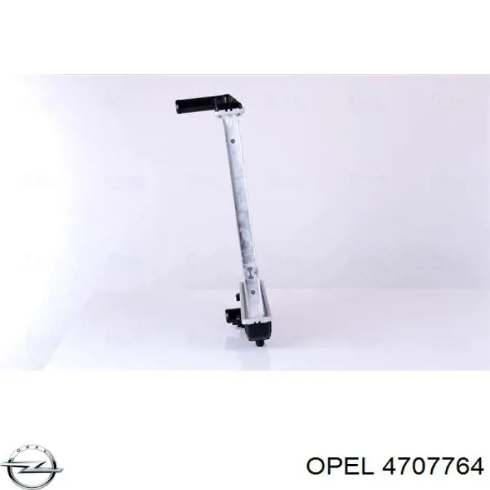 Купити 13182786 Opel Радіатор двигуна