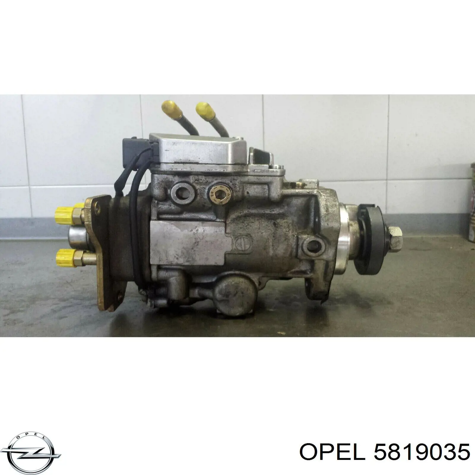 Насос паливний високого тиску (ПНВТ) - DIESEL Opel Zafira A (F75) (Опель Зафіра)