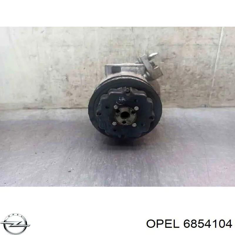 Насос кондиціонера Opel 6854104