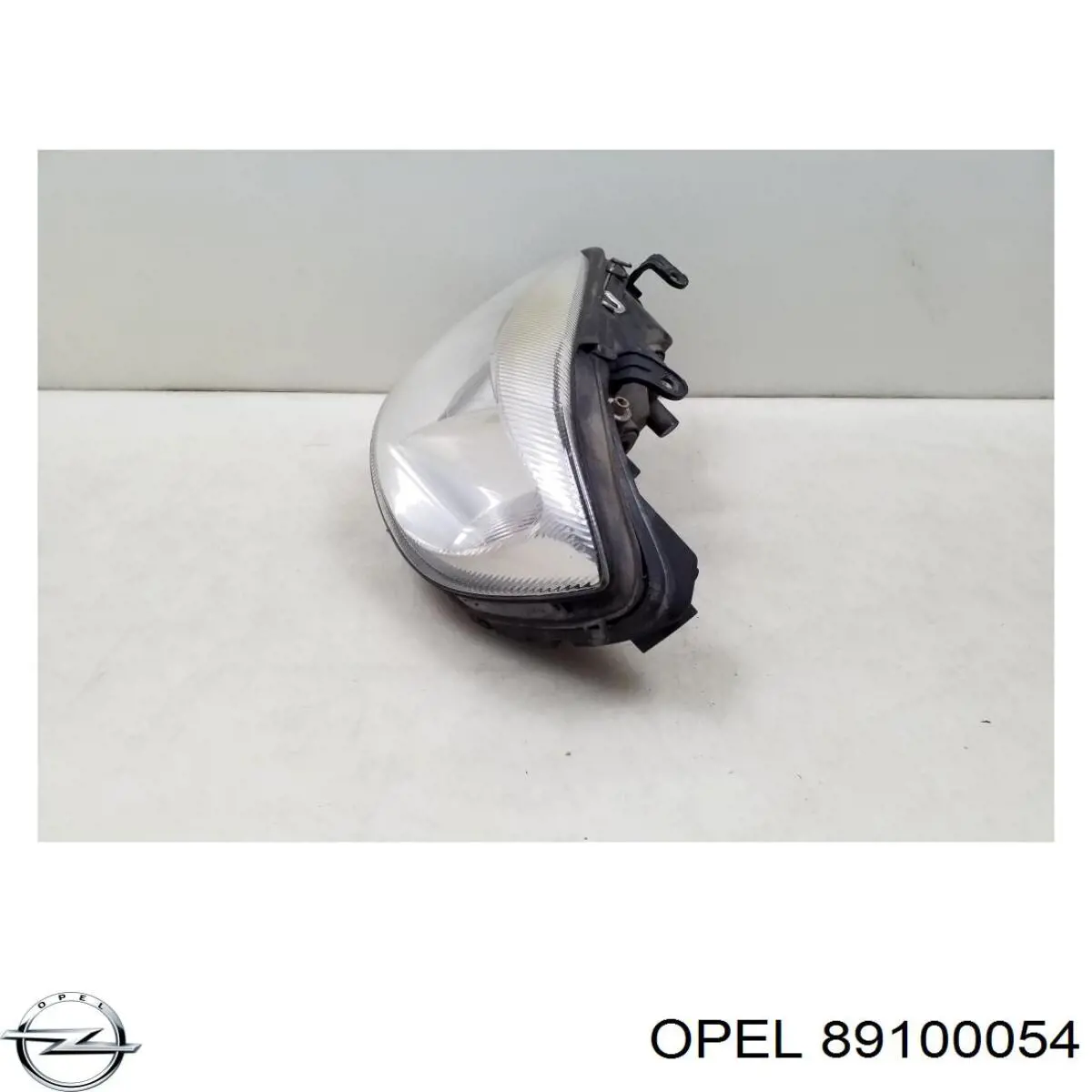 Фара ліва передня Opel 89100054
