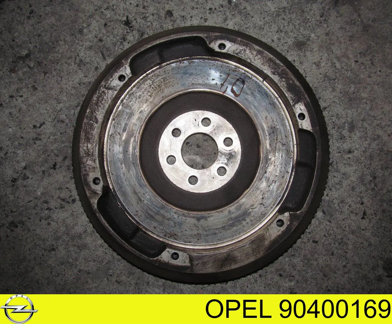 Маховик 90400169 Opel