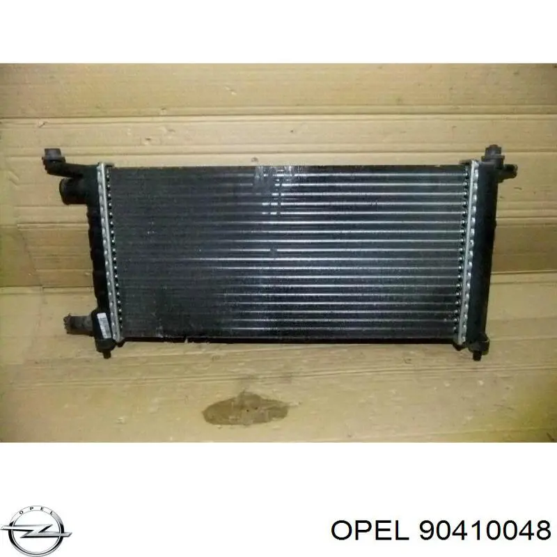 90410048 Opel Радіатор охолодження двигуна