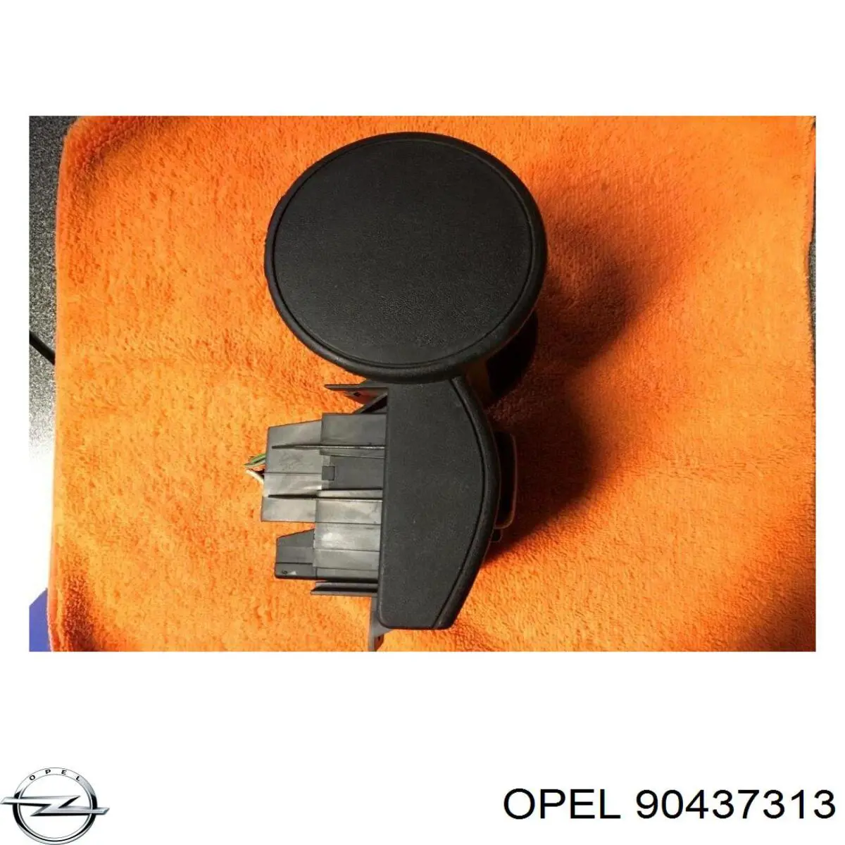 Перемикач світла фар, на "торпеді" 90437313 Opel